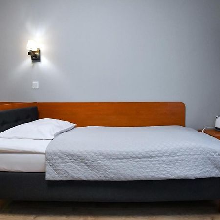 Fotex Bed and Breakfast Ząbki Buitenkant foto