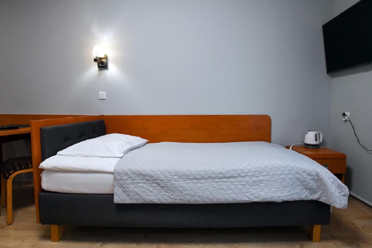 Fotex Bed and Breakfast Ząbki Buitenkant foto