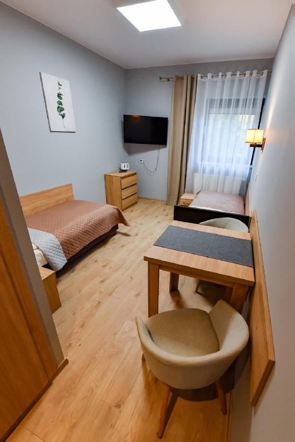 Fotex Bed and Breakfast Ząbki Buitenkant foto