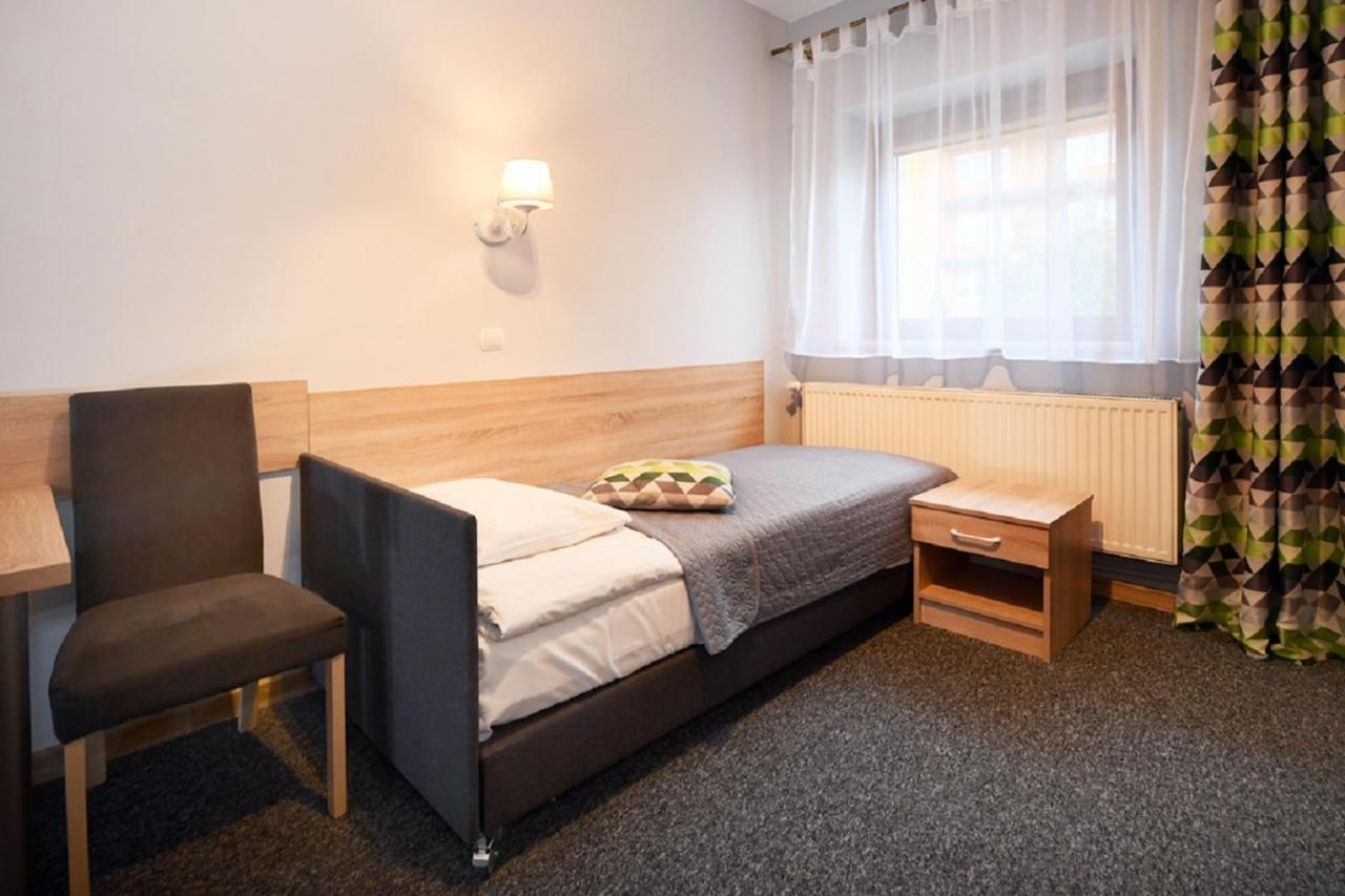 Fotex Bed and Breakfast Ząbki Buitenkant foto